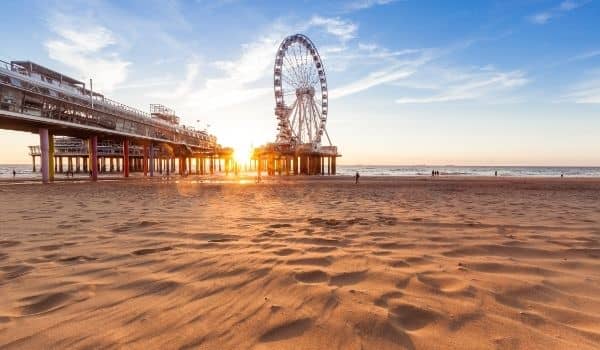 Parents visiting the Netherlands-Scheveningen Pier 