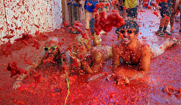 La Tomatina-featured