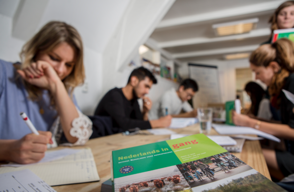 students studying Dutch