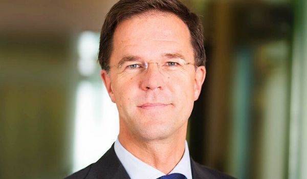 Mark Rutte-Zwarte Piet-featured