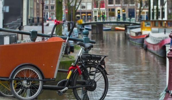 Enrich Your Dutch Vocabulary_bakfiets