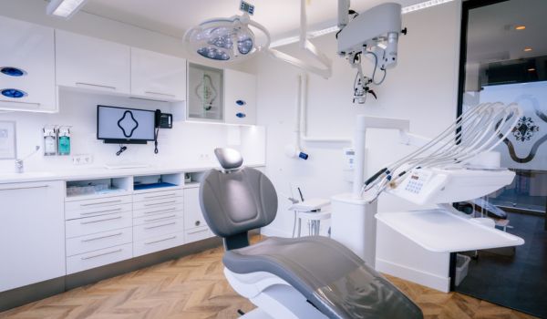 best dental clinics in the netherlands Lassus Tandartsen