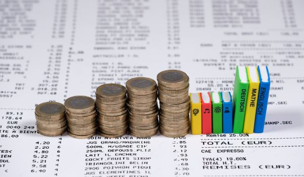 a graphic representation of the cost of education in the netherlands