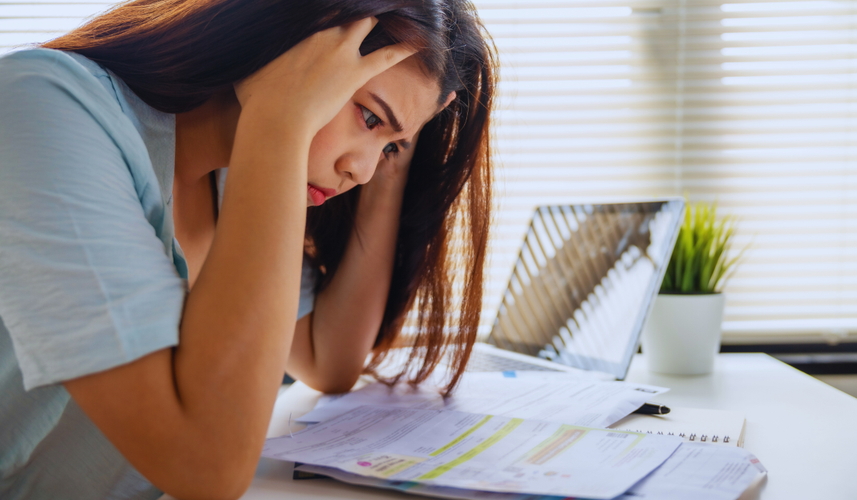 woman stressing over dutch rental prices