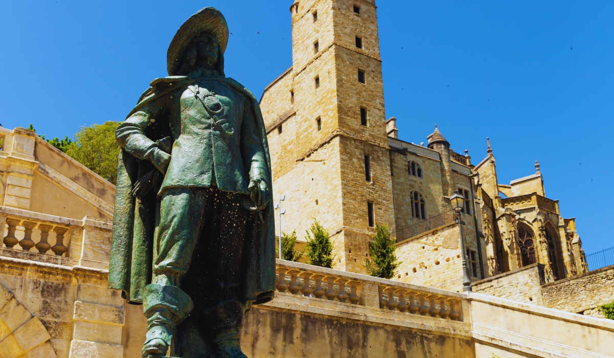 Statue of d'Artagnan in France