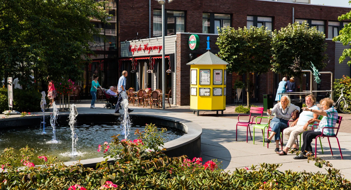 De Hogeweyk dementia village in the Netherlands