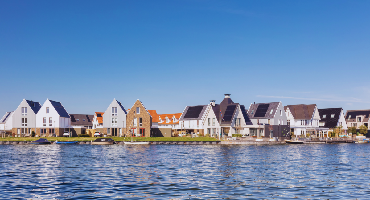 Million Euro homes on Veluweneer waterfront in the netherlands