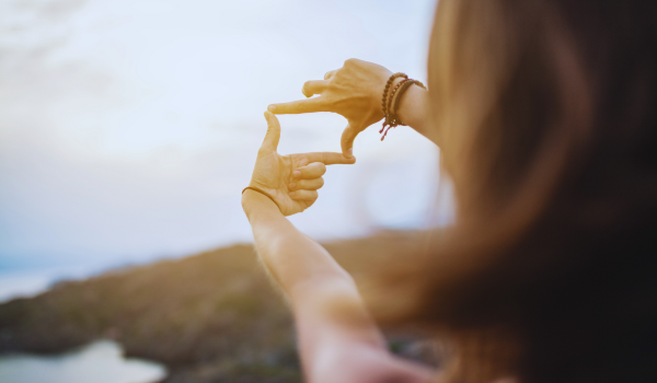 A women finding her focus in the outdoors